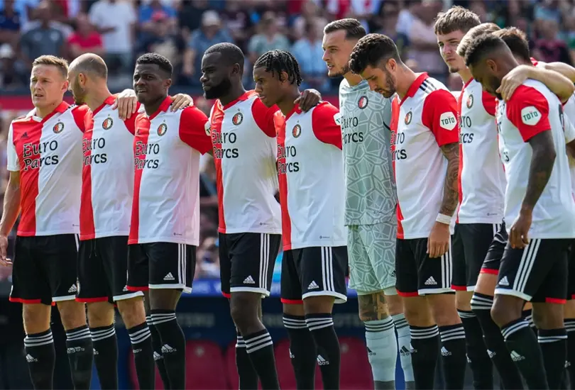 Santiago Gim&eacute;nez llegar&iacute;a al Feyenoord que es considerado como uno de los equipos grandes de Holanda, adem&aacute;s del m&aacute;s popular.