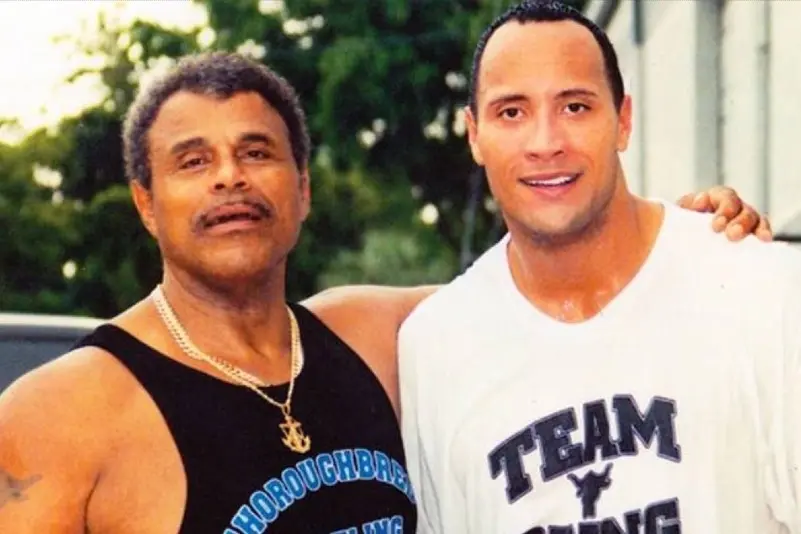 Rocky Johnson se casó con la hija de Maivia, Ata; entró a la WWE en 1983 y se retiró en 1991, pero trabajó como luchador desde los años sesenta.