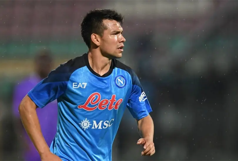 Hirving Lozano se hizo presente con gol en la pretemporada del Napoli ante el Adana Demirspor de Turqu&iacute;a.