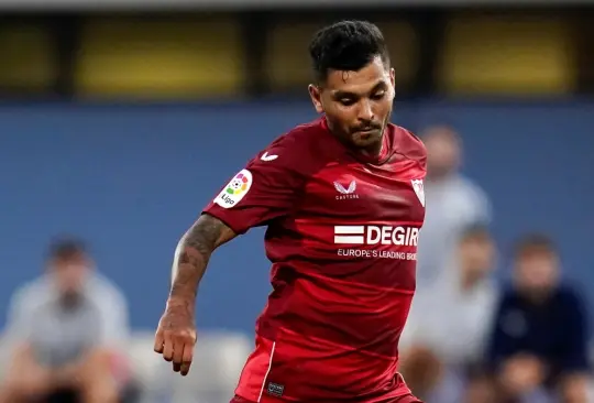 Tecatito Corona marcó por segunda ocasión en la pretemporada del Sevilla.