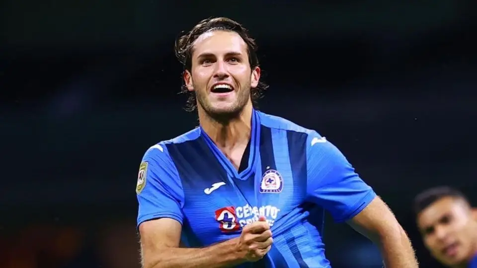 Santiago Gim&eacute;nez ya tiene a su jugador favorito para ser su sustituto en Cruz Azul de cara al 2023.