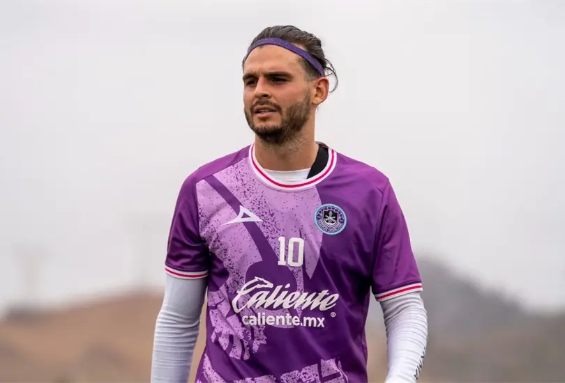 Nicol&aacute;s Benedetti defendi&oacute; a Dani Alves tras las burlas del Mazatl&aacute;n