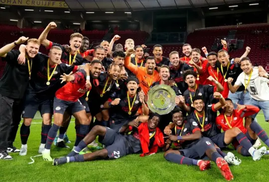 El PSV logró conquistar su primer título de la temporada al derrotar al Ajax en la Supercopa de los Países Bajos.