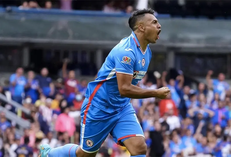 Iv&aacute;n Morales se encarg&oacute; de darle el triunfo a Cruz Azul sobre Necaxa.
