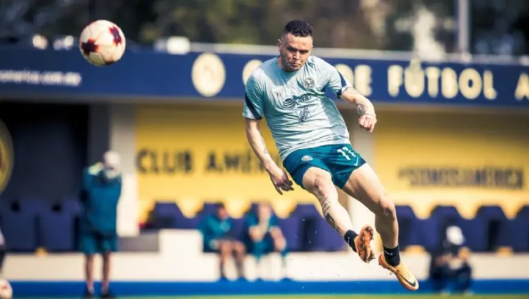 Jonathan Rodríguez entrenando con América (@ClubAmerica)