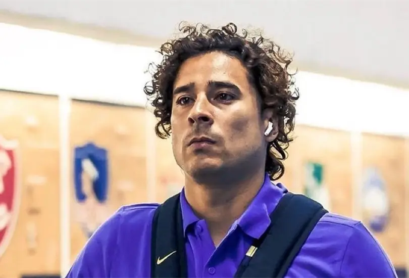 Guillermo Ochoa mostr&oacute; su enojo con las televisoras por alejar la Liga MX de los aficionados