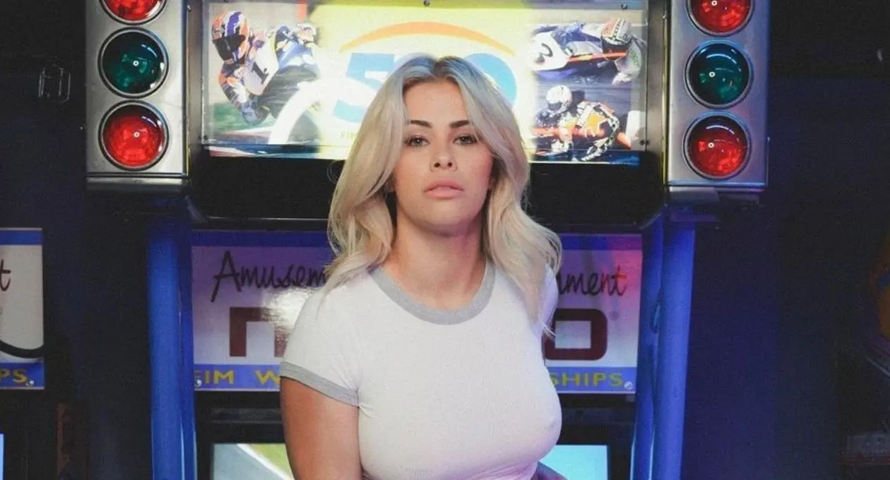 La peleadora de artes marciales mixtas, Paige Vanzant, abrió su cuenta de Onlyfans aunque siga practicando su deporte, sin embargo, al participar en la categoría de peso mosca, la gladiadora buscó una forma extra para generar ingresos fuera de su disciplina. 