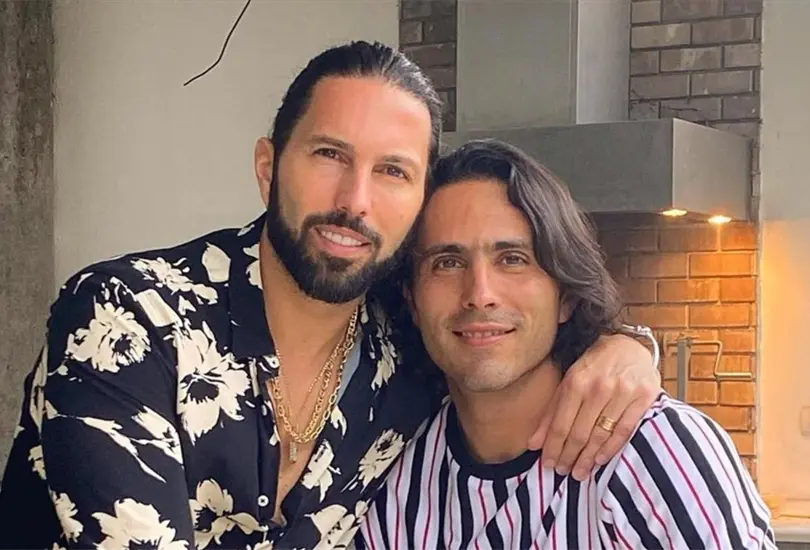 Poncho de Nigris defendi&oacute; a capa y espada a su hermano Aldo de Nigris, quien forma parte de Rayados.
