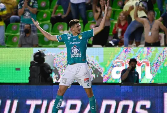 León empató a tres goles con Pumas con un doblete de Lucas Di Yorio 