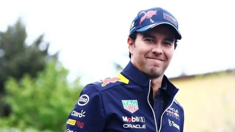 Sergio Checo Pérez busca sumar un podio más a su carrera dentro de las filas de Red Bull. Foto: Twitter @SChecoPerez
