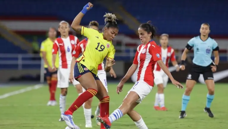 Paraguay vs Colombia en Copa América Femenil. (@Albirroja)