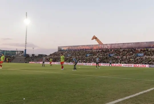 Ciudad Juárez vive momentos de tensión por la inseguridad y el juego de Bravos vs Pachuca se aplazó. Ciudad Juárez vive momentos de tensión por la inseguridad y el juego de Bravos vs Pachuca se aplazó.