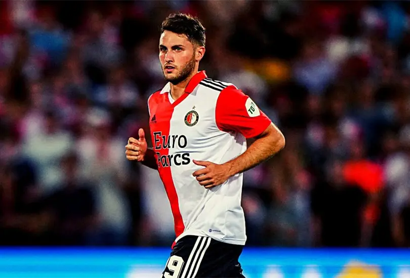 Santiago Giménez registró sus primeros minutos como futbolista del Feyenoord de los Países Bajos. Santiago Giménez registró sus primeros minutos como futbolista del Feyenoord de los Países Bajos.