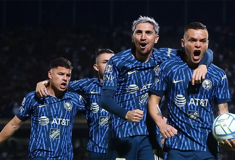 Cabecita celebra su gol junto a Diego Valdés, Richard Sánchez y Álvaro Fidalgo. Cabecita celebra su gol junto a Diego Valdés, Richard Sánchez y Álvaro Fidalgo.