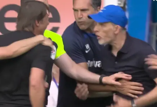 Thomas Tuchel y Antonio Conte se enfrentaron durante el Chelsea vs Tottenham