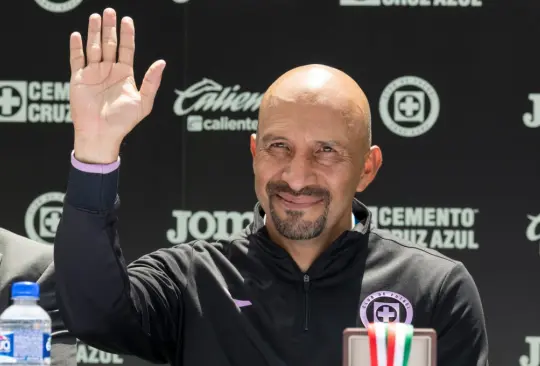 Óscar Pérez tendría su debut como entrenador con el Cruz Azul cuando enfrenten a Tijuana.