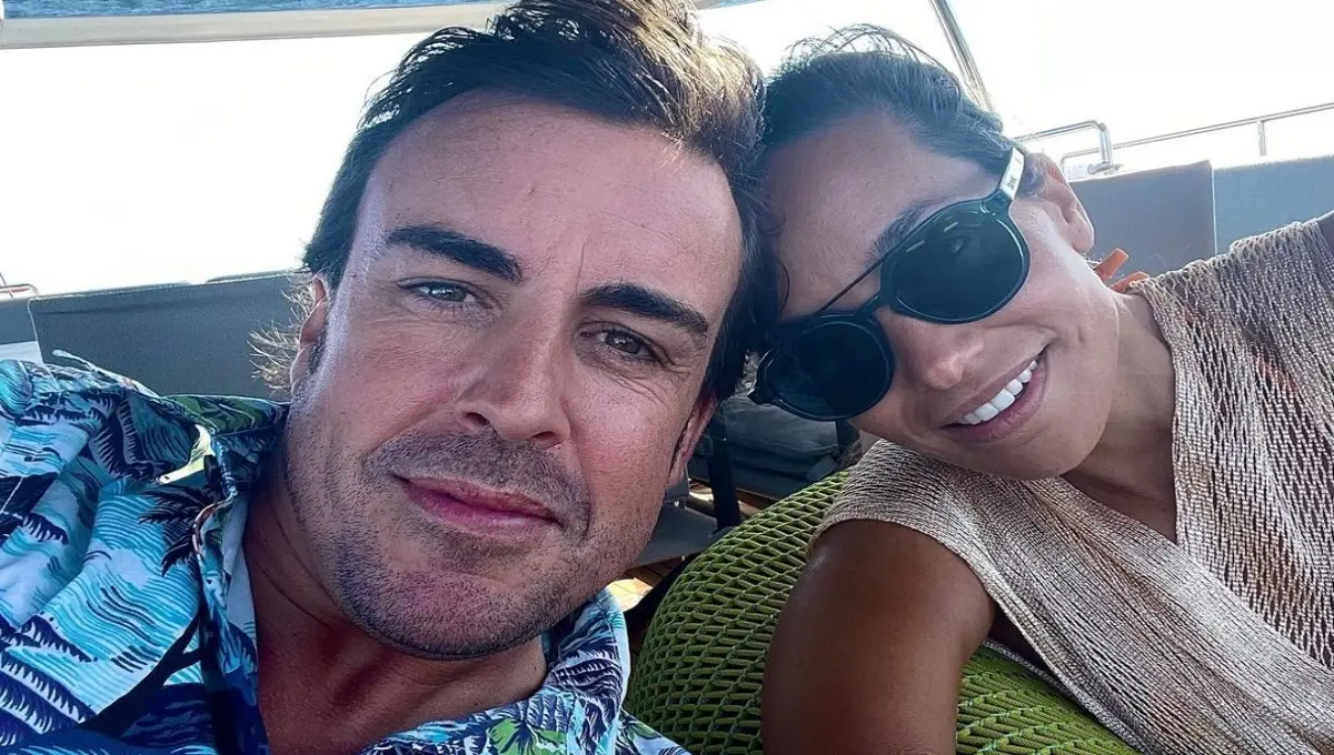 El español estuvo acompañado de su pareja, Andrea Sclager. 