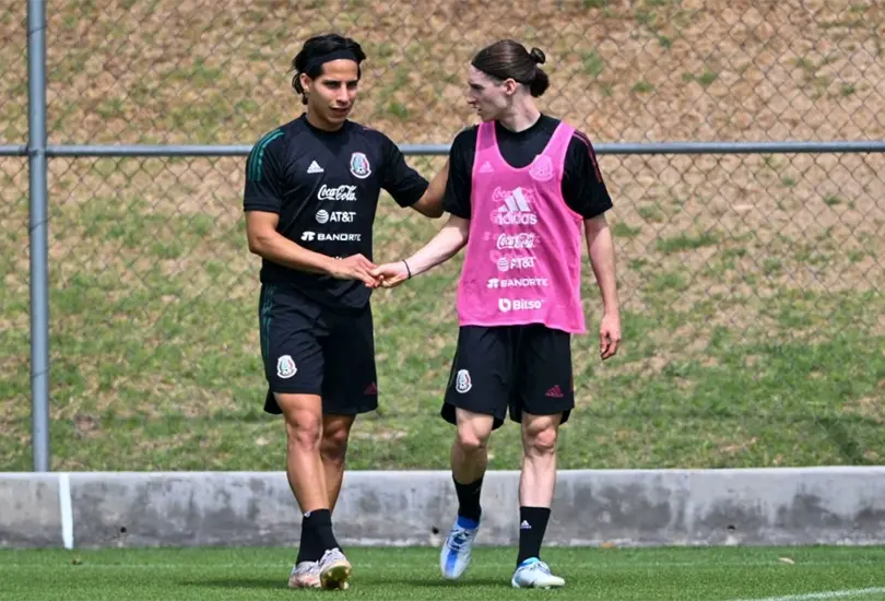 Diego Lainez y Marcelo Flores podr&iacute;an ser opciones para cubrir la baja de Tecatito Corona en la Selecci&oacute;n Mexicana