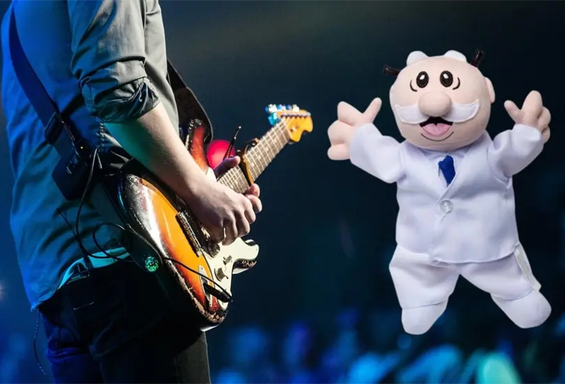 Un concierto en Guadalajara fue testigo de la forma en que los organizadores decomisaron peluches del Dr. Simi.