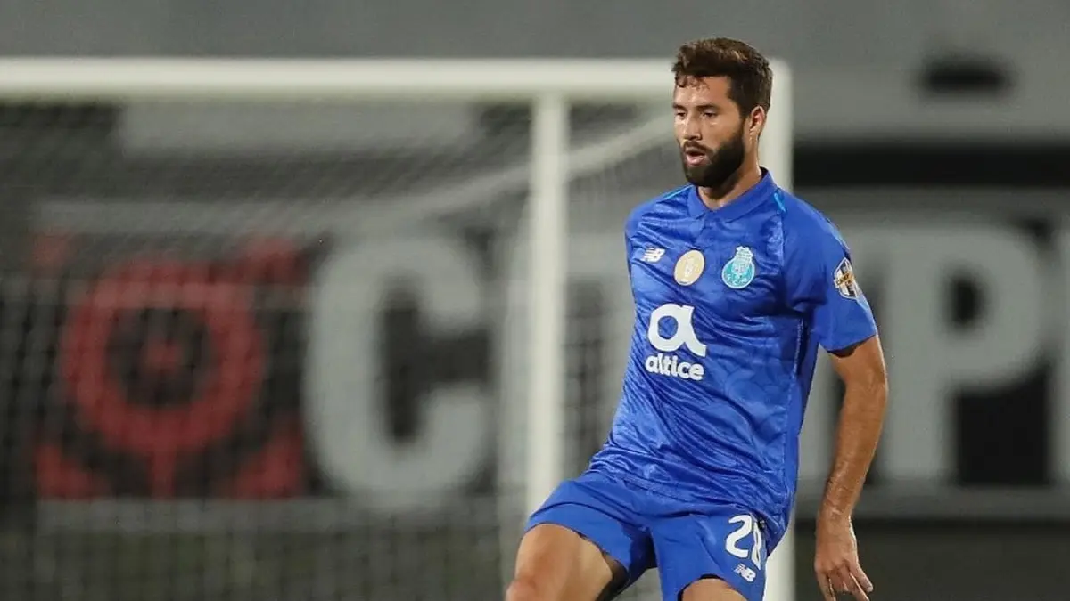 FELIPE. El defensa brasile&ntilde;o fue parte de las filas del Porto durante tres a&ntilde;os, de 2016 a 2019, club que le permiti&oacute; marcharse al Atl&eacute;tico de Madrid. El Grupo B de la presente Champions League ser&aacute; testigo del cruce entre su ex y su actual club.