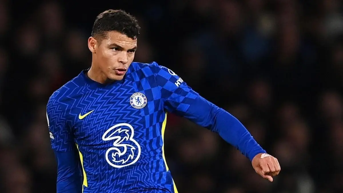 THIAGO SILVA. El m&iacute;tico central brasile&ntilde;o de 37 a&ntilde;os jugar&aacute; una Champions League m&aacute;s con el Chelsea, donde tendr&aacute; la fortuna de reencontrarse con el viejo club al que represent&oacute;, el Mil&aacute;n. Su paso por Italia se dio desde 2009 hasta 2012.