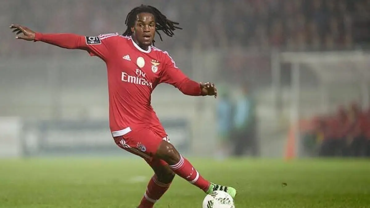 RENATO SANCHES. El joven mediocampista portugu&eacute;s, reci&eacute;n llegado al PSG, podr&aacute; jugar contra el equipo que lo form&oacute; profesionalmente: El Benfica. Los dos clubes forman parte del Grupo H de la temporada de Champions League 2022-2023.