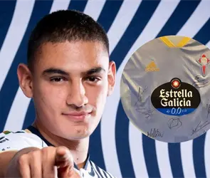 Iago Aspas y Celta de Vigo env&iacute;an jersey firmado a Pepe Navarro, futbolista de Pumas