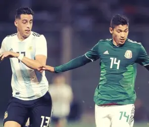 ¿Cómo le ha ido a Ángel Zaldívar con México? Reemplazaría a Henry Martín contra Paraguay