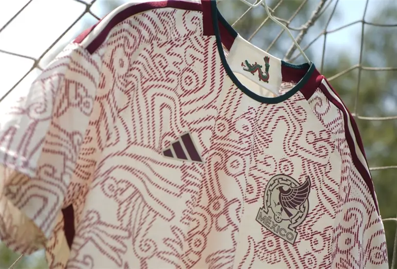 Adidas presenta el jersey de visita de la Selecci&oacute;n Mexicana para Qatar 2022.