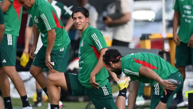 Ángel Zaldívar en los entrenamientos de la Selección Mexicana. @MiSeleccionMX