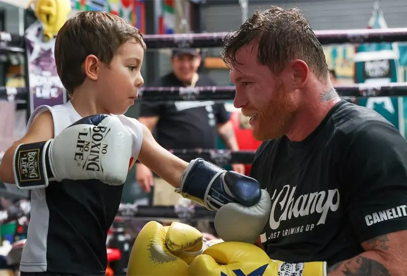 El Canelo &Aacute;lvarez cont&oacute; con la presencia de su hijo en uno de los entrenamientos que tiene con Eddy Reynoso.