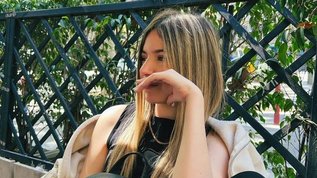 Comenzó a hacer transmisiones a finales del 2021 y ha crecido de manera exponencial en Twitch.