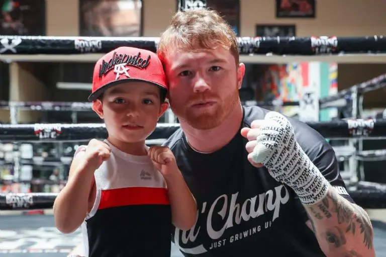 El Canelo se prepara para el duelo que sostendrá ante Golovkin. Foto: Twitter @DAZNBoxing