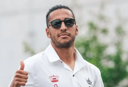 El futbolista también jugó en la Liga de Argentina y en la MLS de los Estados Unidos. El futbolista también jugó en la Liga de Argentina y en la MLS de los Estados Unidos.