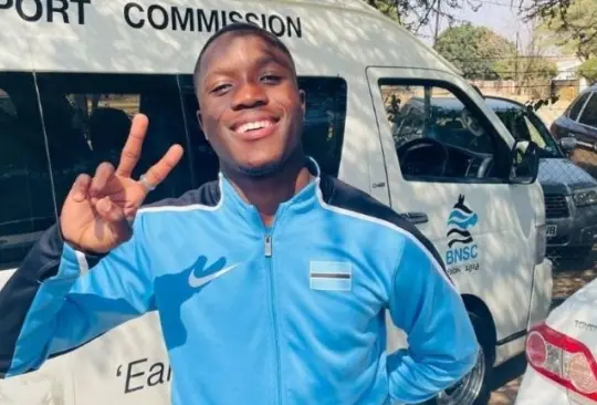 Letsile Tebogo es la nueva sensación del atletismo por su gran parecido en velocidad con Usain Bolt. Letsile Tebogo es la nueva sensación del atletismo por su gran parecido en velocidad con Usain Bolt.