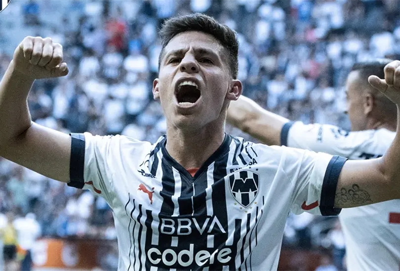 Arturo Gonz&aacute;lez consigui&oacute; un hat-trick para su cuenta y para el beneficio de Rayados.