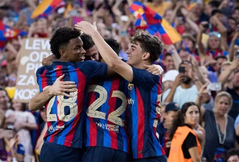Barcelona tuvo un primer tiempo de ensue&ntilde;o en el Trofeo Joan Gamper 2022