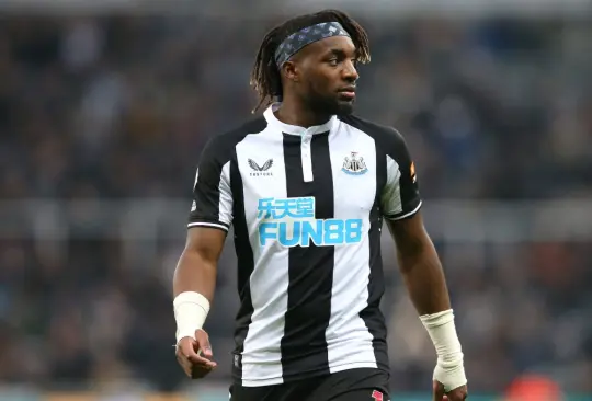 Allan Saint Maximin, estrella del Newcastle United, regaló a aficionado un Rolex. Allan Saint Maximin, estrella del Newcastle United, regaló a aficionado un Rolex.