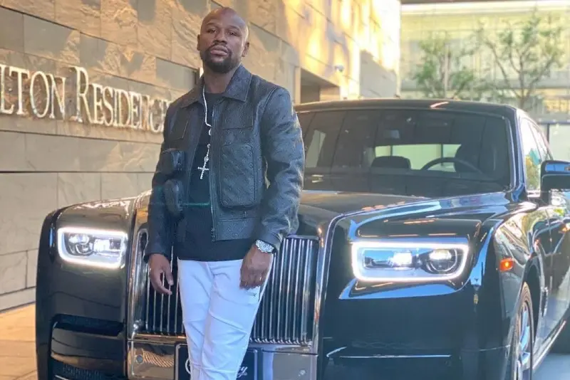 ROLLS ROYCE: La automotriz británica es una de las favoritas de Floyd Mayweather Jr. y a través de los años ha comprado todos los modelos que han sacado como Cullinan, Ghost, Phantom, entre otros. 