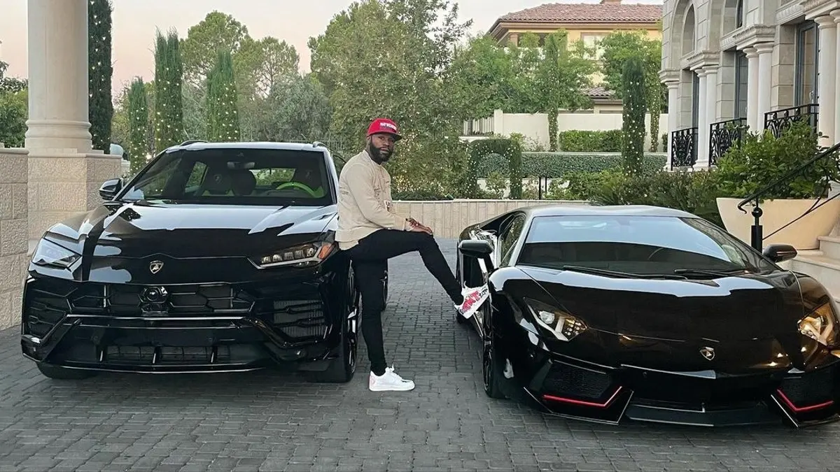 Floyd Mayweather cuenta con autos de lujo de varias marcas reconocidas como Ferrari y Rolls Royce