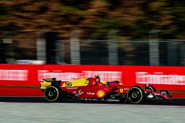 Carlos Sainz quedó en el cuarto puesto del GP de Italia - Twitter @ScuderiaFerrari