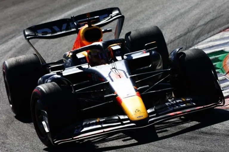 Max Verstappen está a un triunfo de refrendar su título de la F1 - Twitter @RedBullRacing