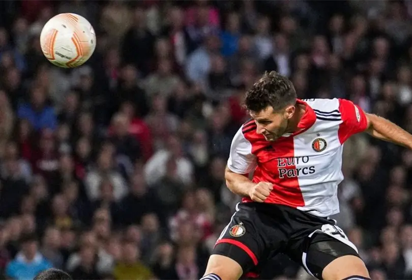 Santiago Gim&eacute;nez registr&oacute; su tercer gol en la Europa League.