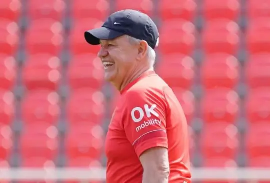 Javier Aguirre valoró el triunfo que consiguieron sus futbolistas ante el Almería. Javier Aguirre valoró el triunfo que consiguieron sus futbolistas ante el Almería.