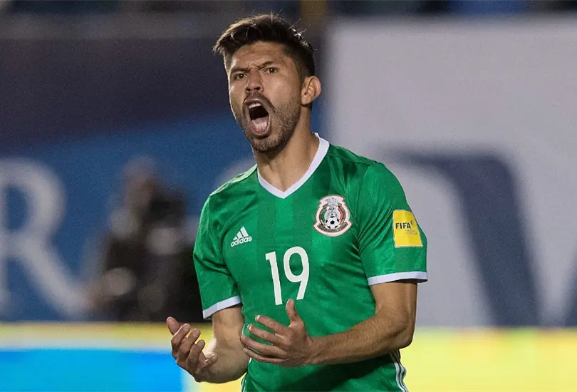 Oribe Peralta pidi&oacute; el regreso de Chicharito Hern&aacute;ndez al Tri
