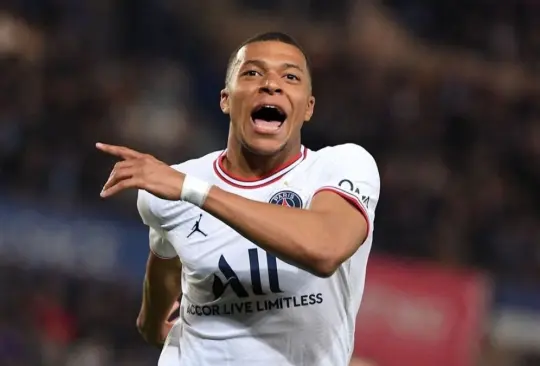 Kylian Mbappé fue visto junto a Inés Rau, una modelo transgénero nacida en Francia.