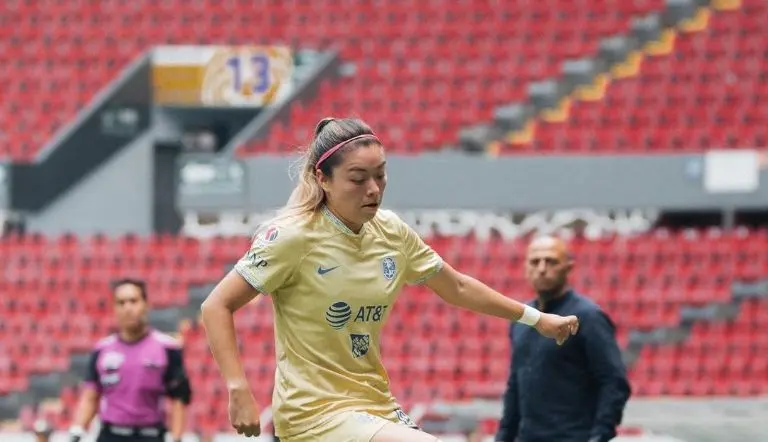 Katty Martínez es una de las referentes del futbol femenil en México. (@kattyabad)