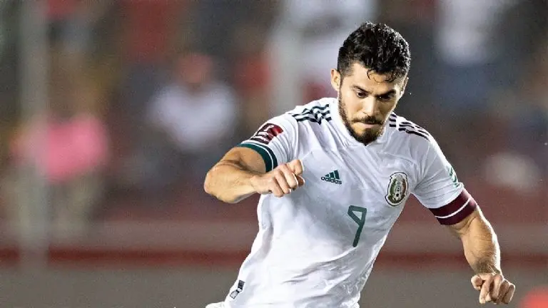 Henry Martín sería el delantero titular en Qatar 2022. Galería Referee.