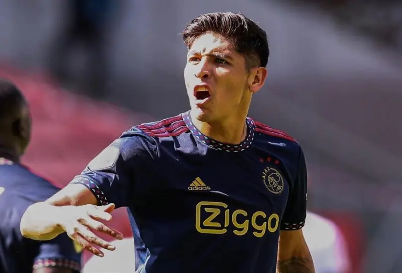 Edson Álvarez, defensa mexicano, ha maravillado con su juego en el Ajax. Edson Álvarez, defensa mexicano, ha maravillado con su juego en el Ajax.
