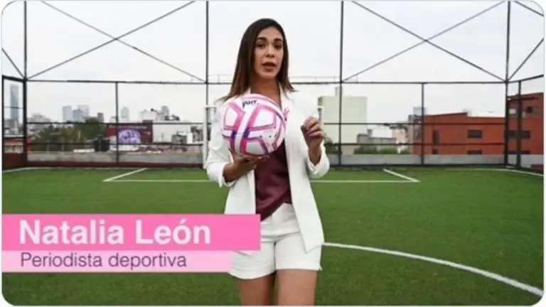 El balón rosa fue presentado por una periodista de Fox Sports. Foto: Captura de pantalla.